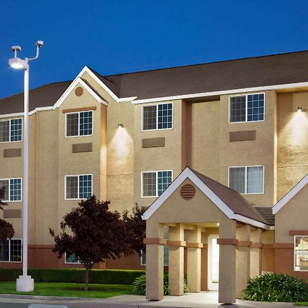 Microtel Inn & Suites Lodi Buitenkant foto