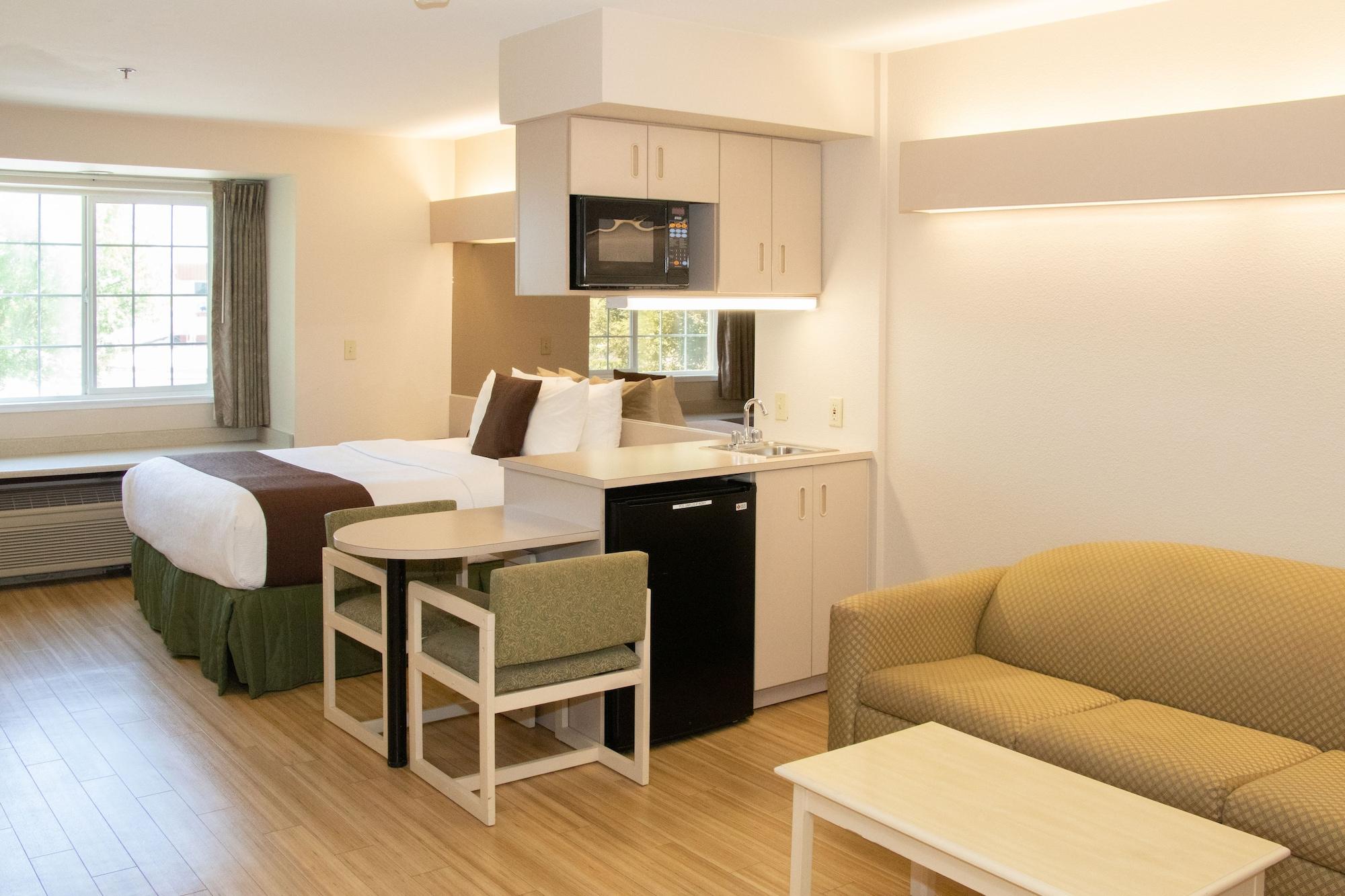 Microtel Inn & Suites Lodi Buitenkant foto