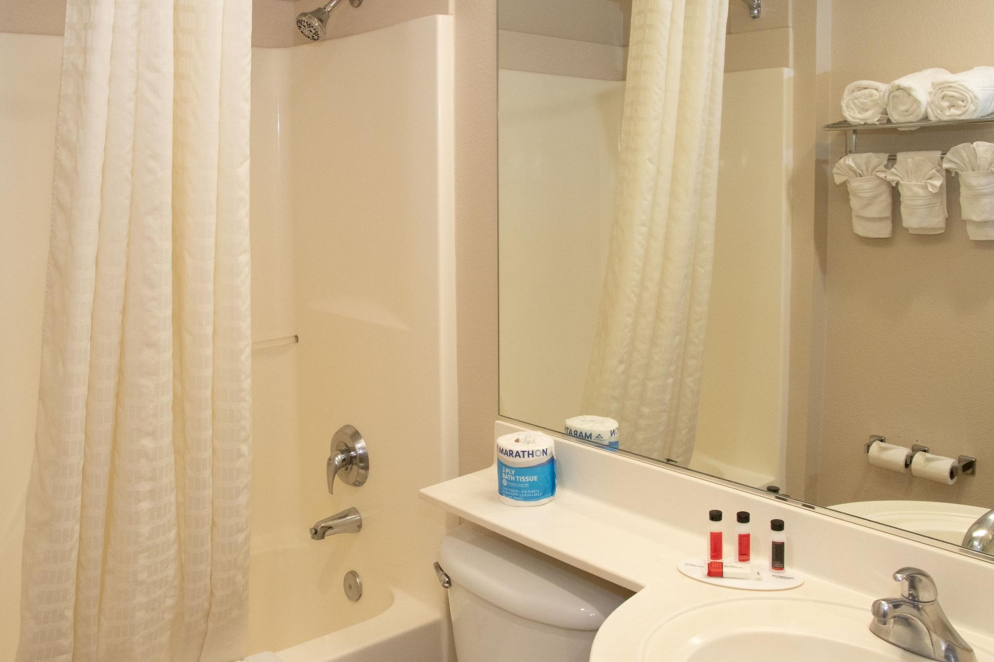 Microtel Inn & Suites Lodi Buitenkant foto