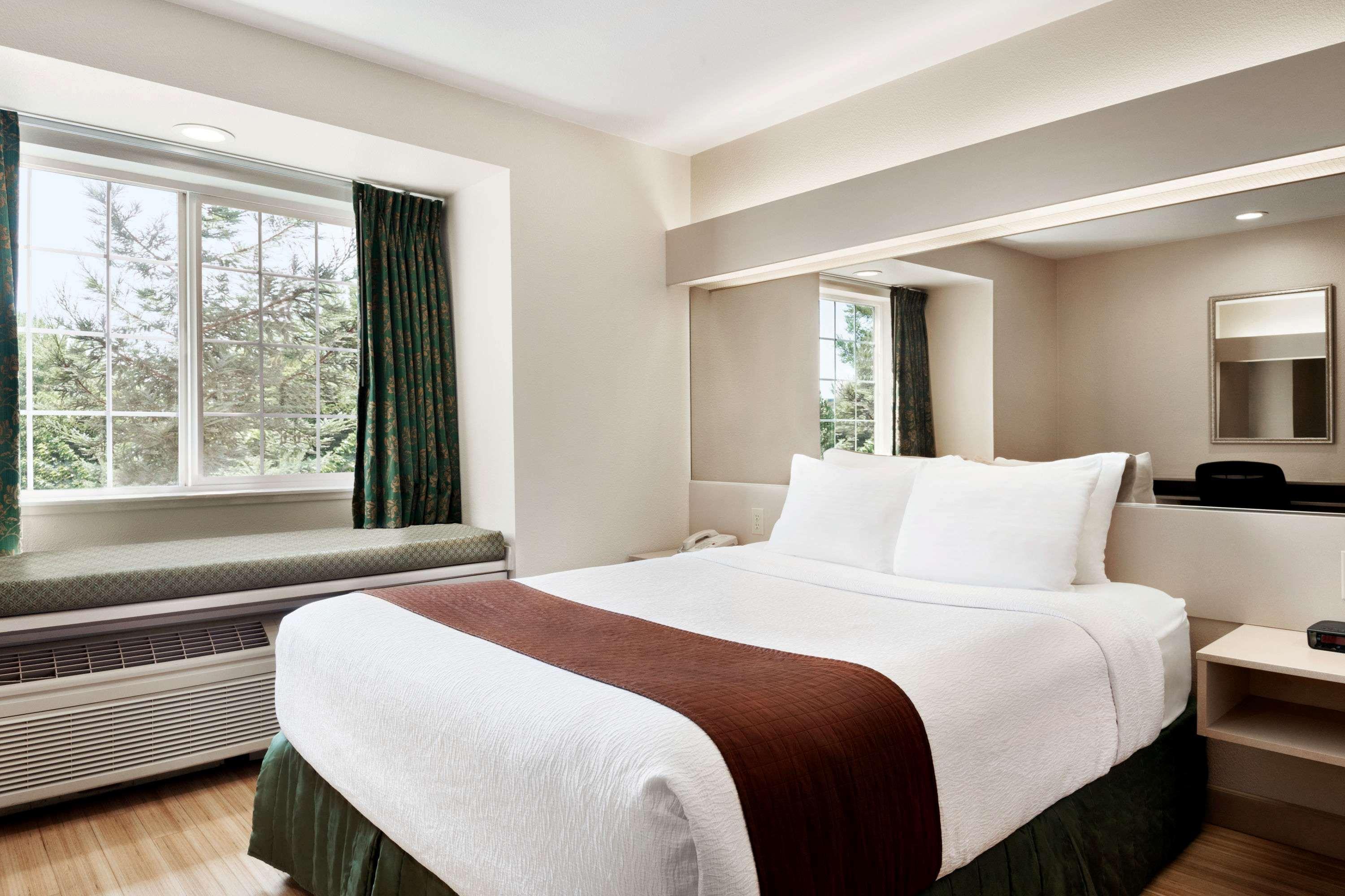 Microtel Inn & Suites Lodi Buitenkant foto