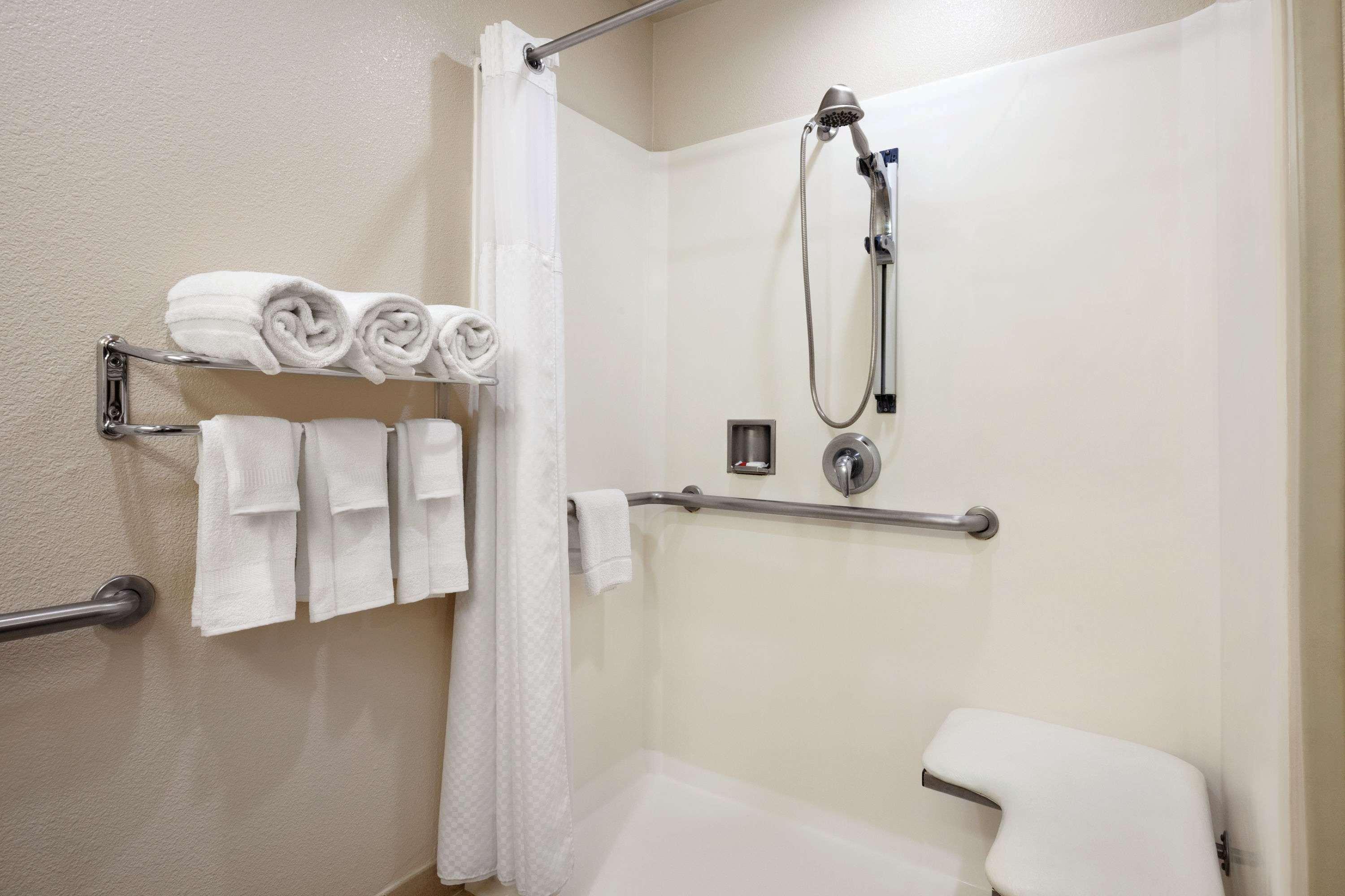 Microtel Inn & Suites Lodi Buitenkant foto